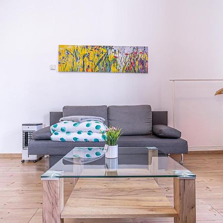 6 Min To Amusement Park - Economy Rooms In Shared Apartment Vienna Esterno foto