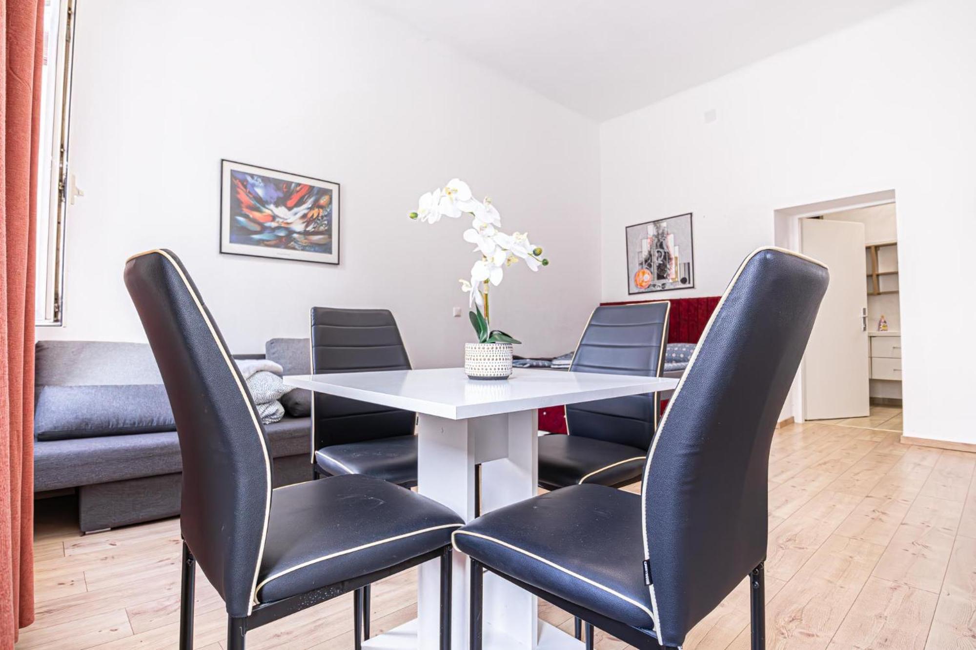 6 Min To Amusement Park - Economy Rooms In Shared Apartment Vienna Esterno foto