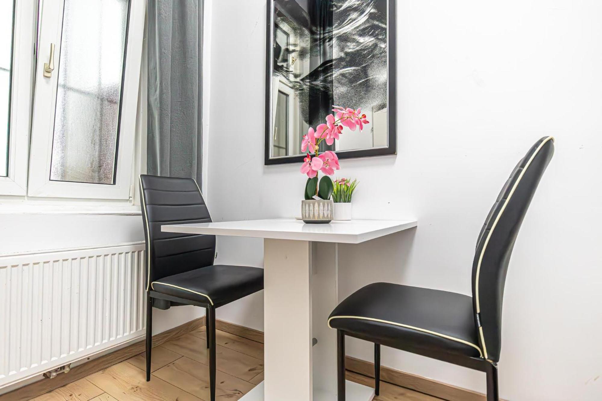 6 Min To Amusement Park - Economy Rooms In Shared Apartment Vienna Esterno foto
